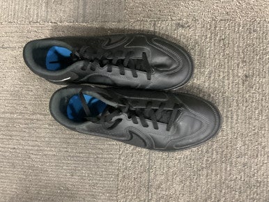 Used Nike Soccer Indoor Shoes Black Senior 6 11614-S000222471