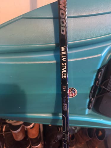 Intermediate Sher-Wood Code tmp Pro Right Handed Hockey Stick P92 Pro Stock (Used)