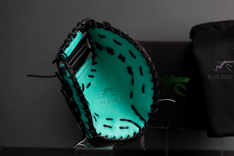 2025 Glove Studio Ryu Type 303 First Base Baseball Mitt (New)