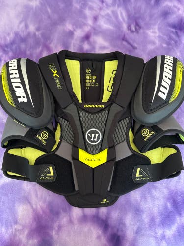 Medium Senior Warrior Alpha QX Pro Shoulder Pads (New)