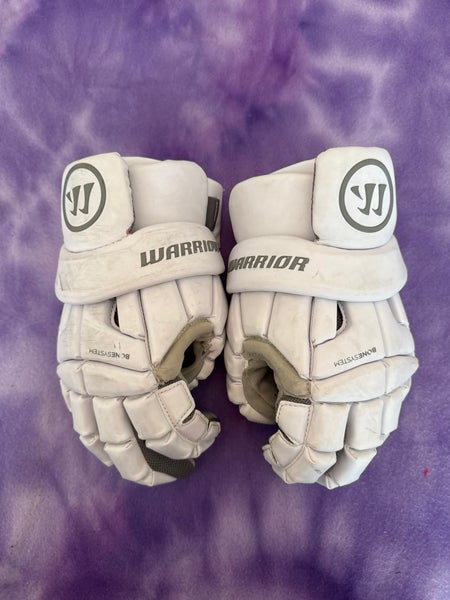 White Warrior Burn Lacrosse Gloves Large (Used)