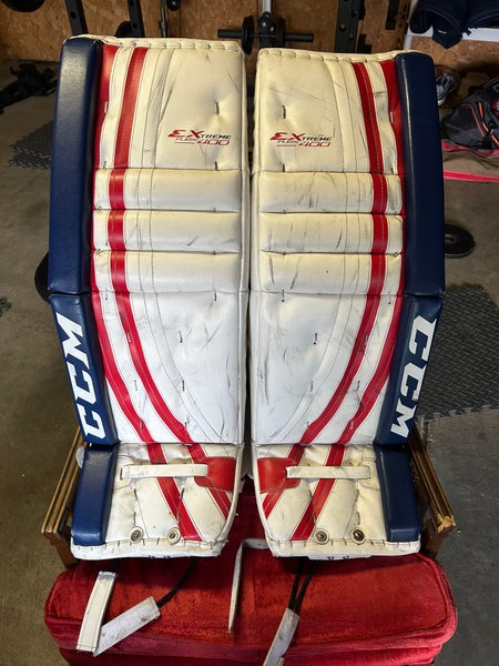 33" CCM Extreme Flex 400 Goalie Leg Pads (Used)