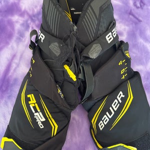 Int Medium Bauer Supreme ACP Pro Girdle (Used)