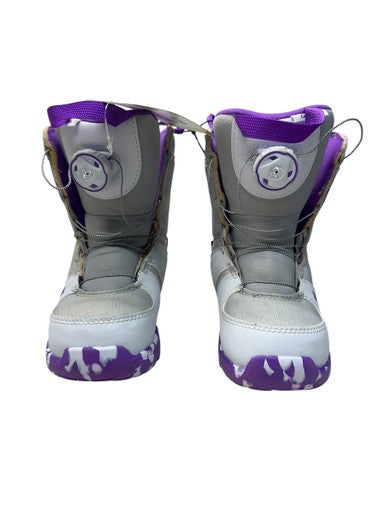 Used Burton GROM BOA Girls Snowboard Boots Grey Junior 01 11835-S000198611