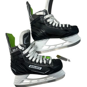 Used Bauer XLS Junior Hockey Skate Junior 04 11835-S000198670