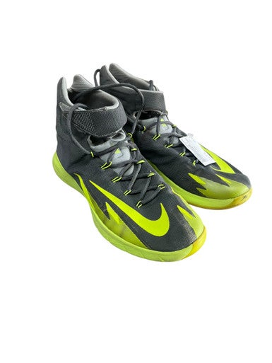 Nike (Used) Size M 11.0 (W 12.0) Gray Men's Shoes