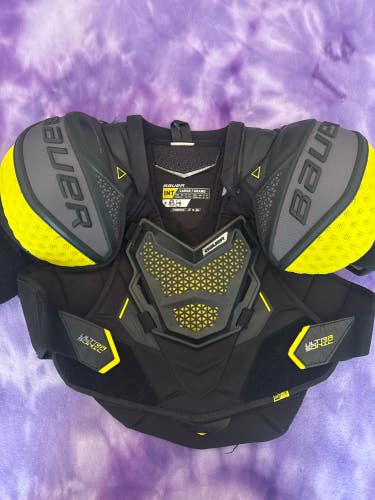 Large Intermediate Bauer Supreme Ultrasonic Shoulder Pads (Used)