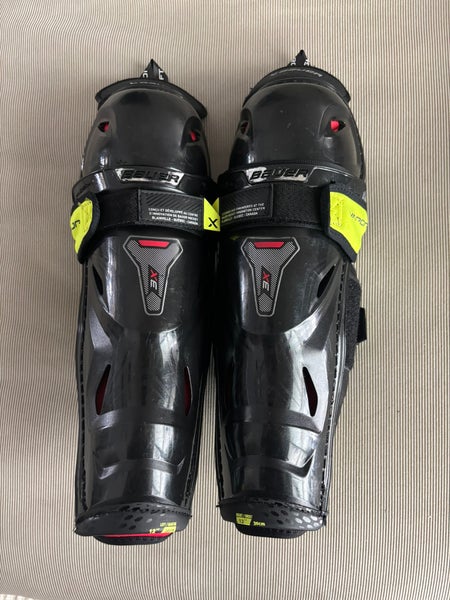 Junior Bauer Vapor 3X 12" Shin Pads (Used)