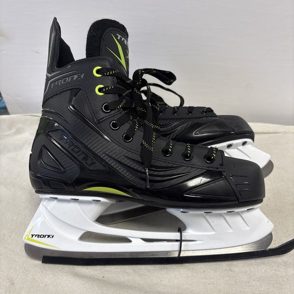 Brand New Senior Size 8.5 TRON X STRYKER Ice Hockey Skates.