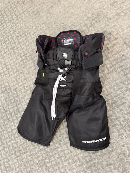 Senior Medium Sherwood Rekker Legend 1 Hockey Pants (Used)