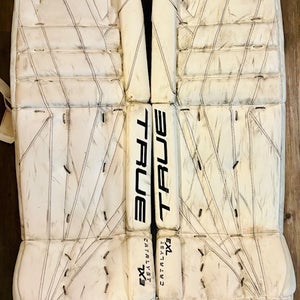 34" True 7x3 Goalie Leg Pads (Used)