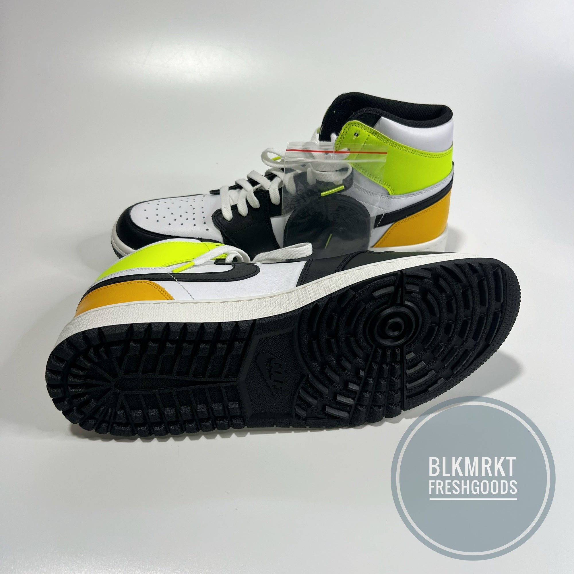 Nike Air Jordan 1 High Golf Shoe White Black Volt Gold 10 