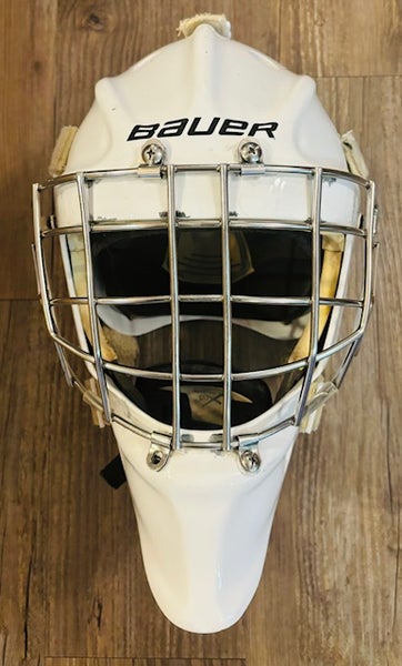 Senior Medium Bauer Profile 960 Goalie Mask (Used)
