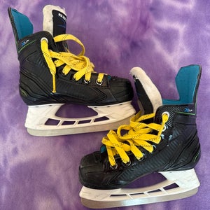 Bauer XLP Hockey Skates | Youth 13 (Used)