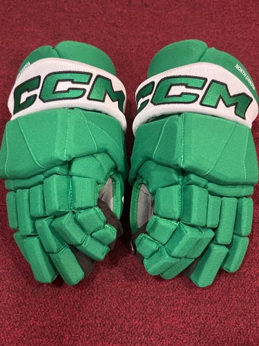 CCM HGTKPP Gloves Pro Stock (New) Item#NDG1