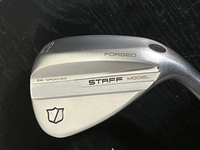 Wilson Staff Model ZM Wedge 54 Deg 8 Bounce RH DG Spinner Golf Pride MCC Plus 4
