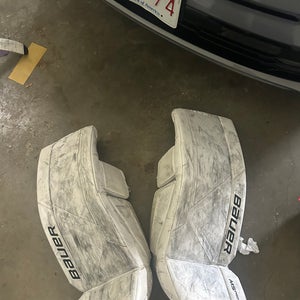 Large 2023 Bauer Goalie Leg Pads (Used)