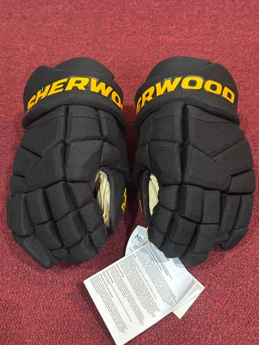 Boston Bruins Centennial Sher-Wood Rekker Pro Gloves Pro Stock (New) Item#SRBU