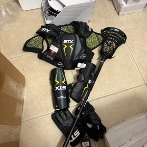 Youth medium STX Starter Kit (New)- lacrosse equipment . Full set up