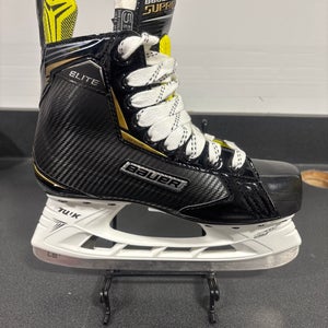 Bauer Supreme Elite Hockey Skates Extra Wide Width Size 5.5 (Used)