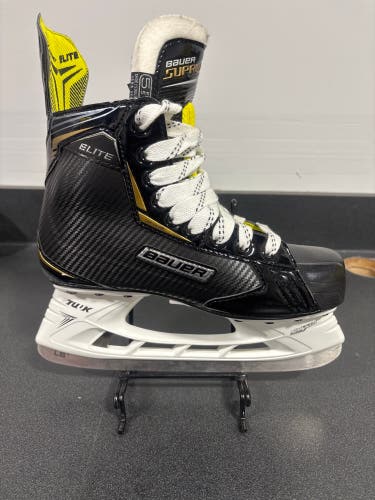 Bauer Supreme Elite Hockey Skates Extra Wide Width Size 5.5 (Used)