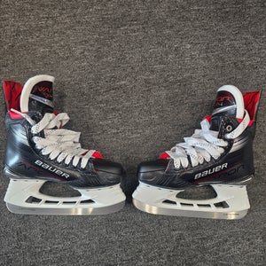 New Bauer Vapor X4 Hockey Skates 6 (New)