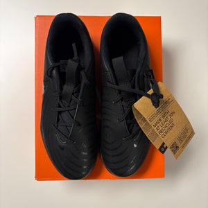 Nike Kids' Phantom GX 2 Academy Indoor Soccer Shoes