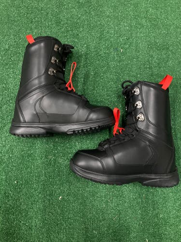 Men's Size 8 Matrix Snowboard Boots Soft Flex (New)