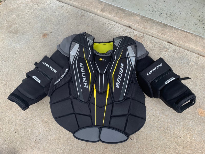Large Bauer Supreme S27 Goalie Chest Protector (Used)