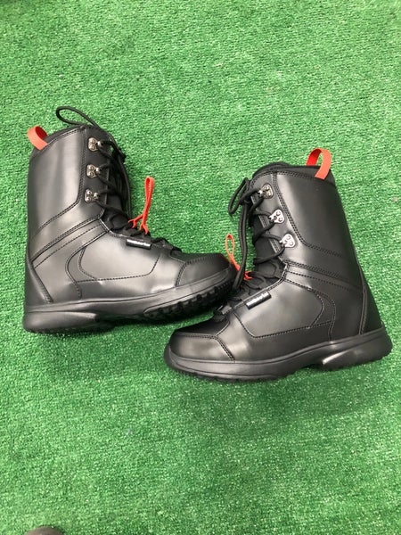 Men's Size M 11.0 (W 12.0) Matrix Snowboard Boots Soft Flex (New)