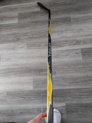 Custom Bauer Vapor FlyLite Left Stick P28 77Flex (New)