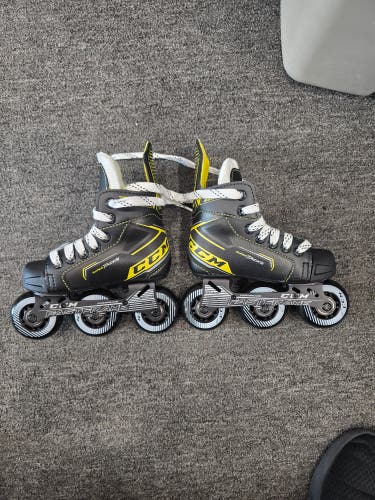 New CCM RH9350 Inline Skates Regular Width Size 10 (New)