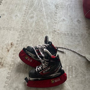 CCM Jetspeed FT480 Hockey Goalie Skates 6 (Used)