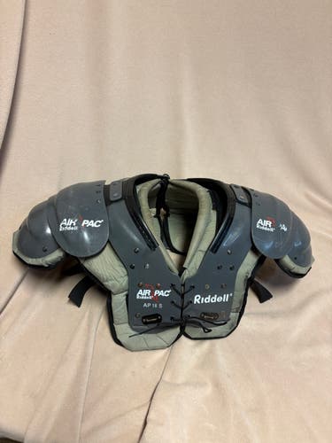 Small Adult Riddell Air pac Shoulder Pads (Used)