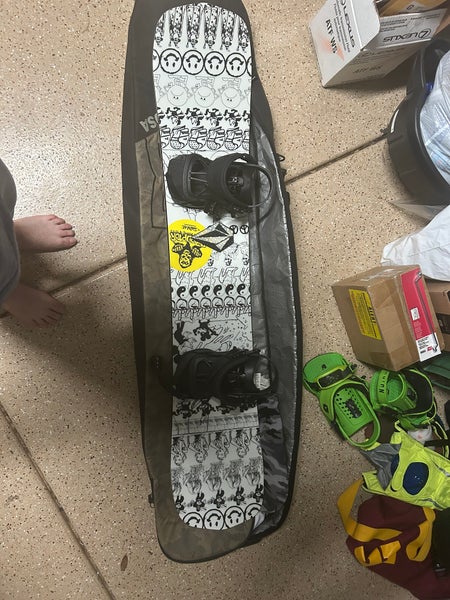 Men's GNU Snowboard All Mountain (Used)