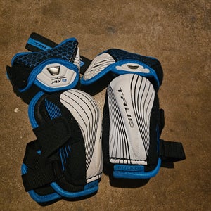 Junior Small True AX9 Elbow Pads (Used)