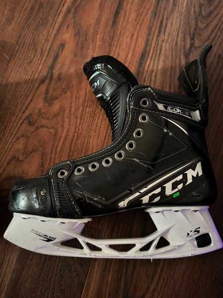 2022 CCM RibCor 100k Pro Hockey Skates Regular Width Size 5 (Used)