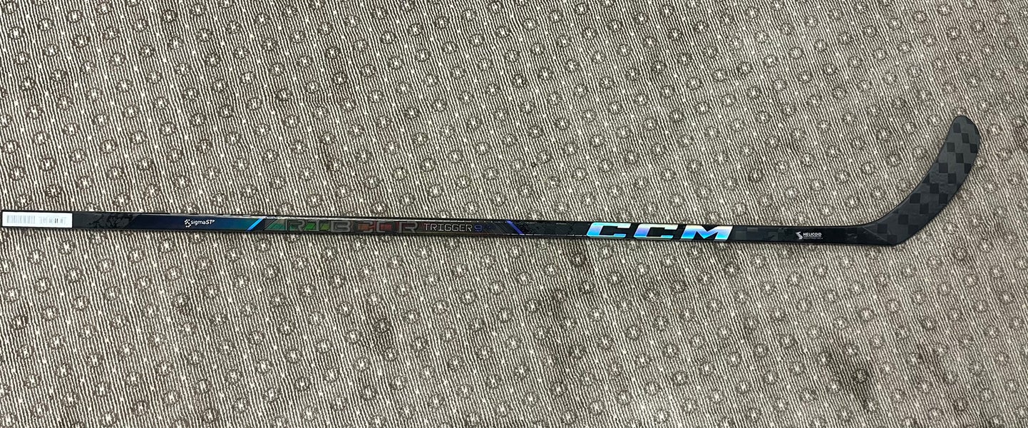 Senior CCM RibCor Trigger 9 Pro Right Handed Hockey Stick P29