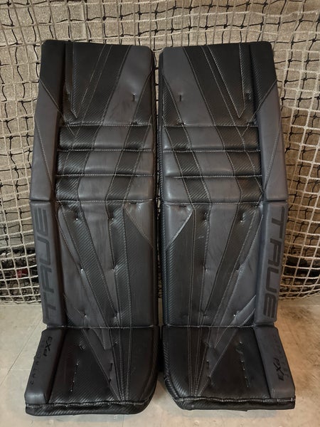 34" True Catalyst PX3 Goalie Leg Pads (Used)