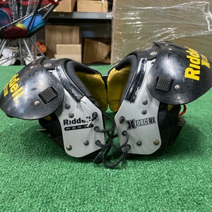 XS Youth Riddell XForce Shoulder Pads (Used)