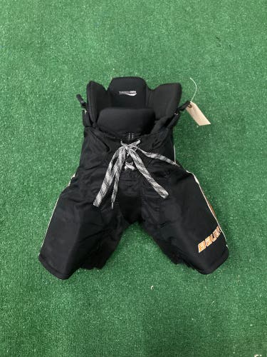 Black Youth Large Bauer Nexus Hockey Pants (Used)