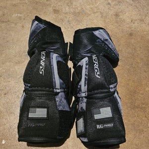 Large Senior Easton Synergy RG PRO Elbow Pads (Used)