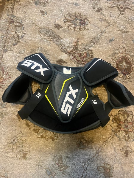 Medium Youth STX Stallion 50 Shoulder Pads (Used)