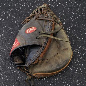 Used Rawlings D325 GM BB/SB Catchers RH Throw Black 32 1/2" 11849-S000032270