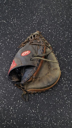Used Rawlings D325 GM BB/SB Catchers RH Throw Black 32 1/2" 11849-S000032270