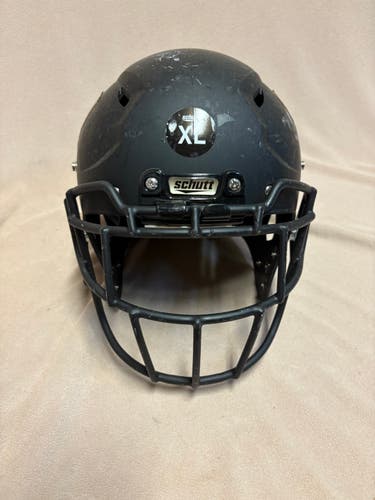 Extra Large Adult Schutt Vengeance Pro Helmet (Used)