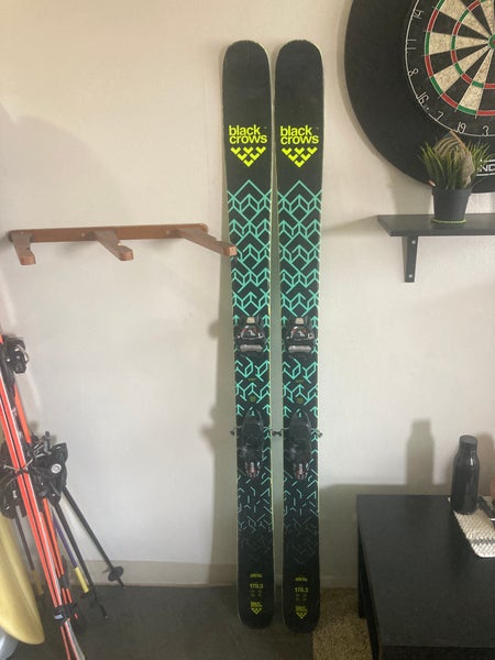 Men's 2019 Black Crows 178 cm Powder Atris Skis With Bindings Max Din 16 (Used)
