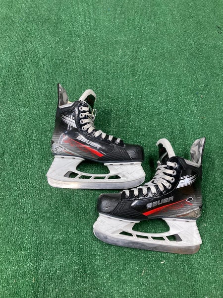 Intermediate Bauer Vapor XLTX Pro Hockey Skates Regular Width Size 4.5 (Used)