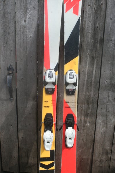 VOLKL LEDGE 147 cm Twin Tip Skis With Marker 7.0 Adjustable Bindings