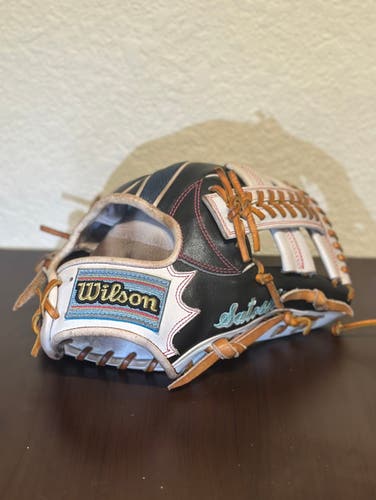 Rare Japanese custom Wilson Staff RH Infield Baseball Glove 11.5" (Used) baby blue logo superskin